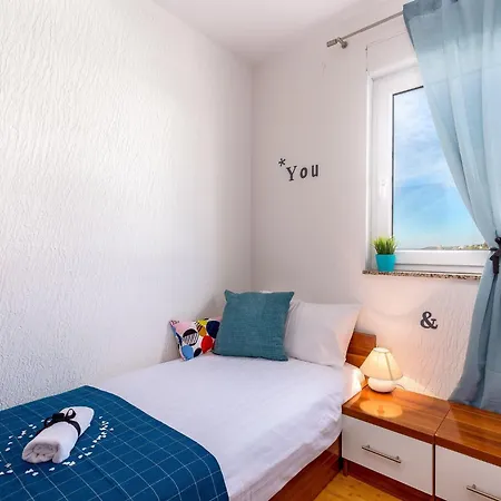 Mit Balkon Und Meerblick By Interhome Lägenhet Crikvenica