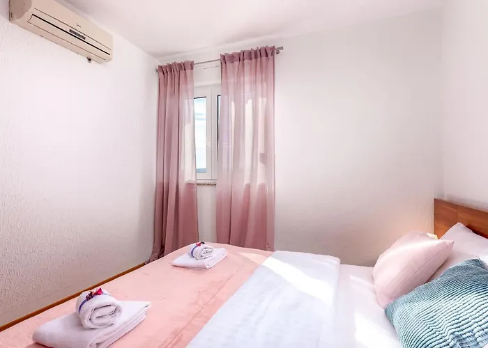 Mit Balkon Und Meerblick By Interhome *