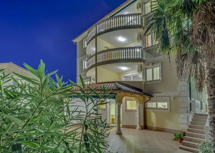 Daire Mit Balkon Und Meerblick By Interhome Crikvenica