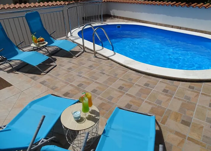 Mit Balkon Und Meerblick By Interhome דירה *