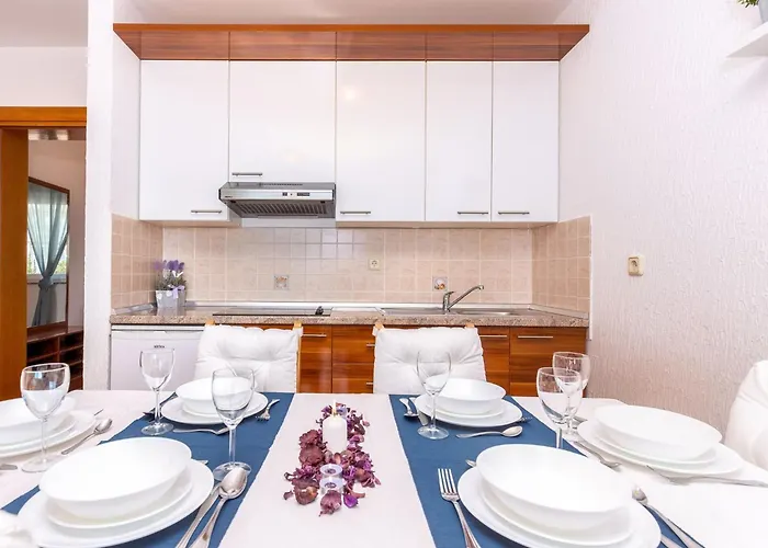 Mit Balkon Und Meerblick By Interhome